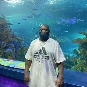 Meet your Posher, Dwayne